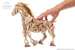 Koń-mechanoid Model mechaniczny do składania
